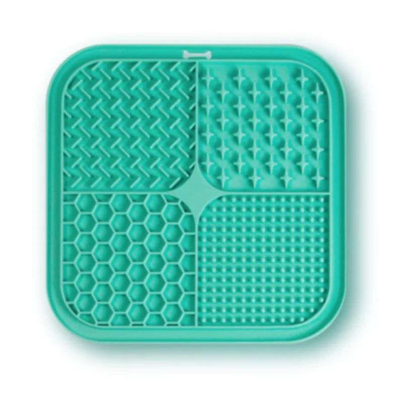 Pet Licking Mat with Suction Cup Slow Feeder Food-Grade Silicone Dog Treat Mat for Anxiety Relief Slow Eating Choking Prevention