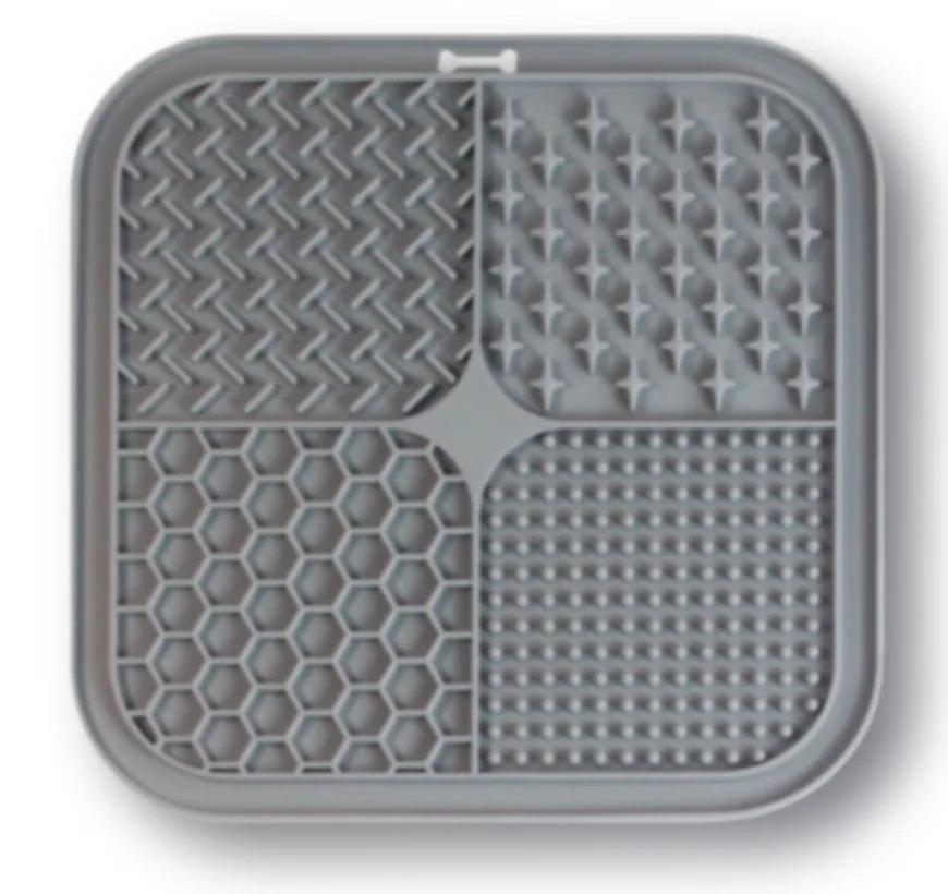 Pet Licking Mat with Suction Cup Slow Feeder Food-Grade Silicone Dog Treat Mat for Anxiety Relief Slow Eating Choking Prevention