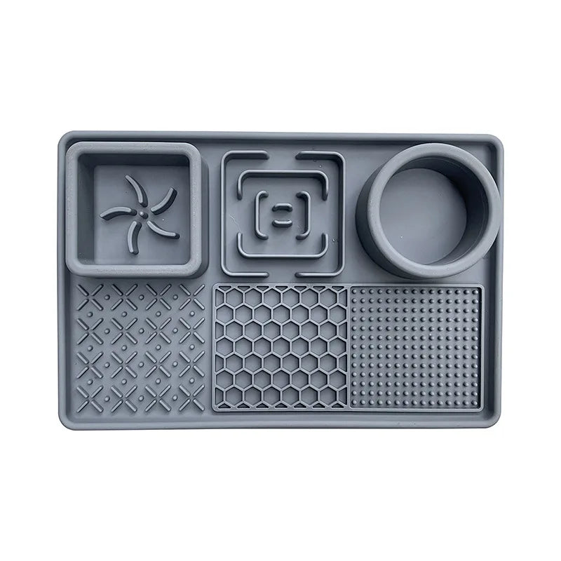 Pet Licking Mat with Suction Cup Slow Feeder Food-Grade Silicone Dog Treat Mat for Anxiety Relief Slow Eating Choking Prevention
